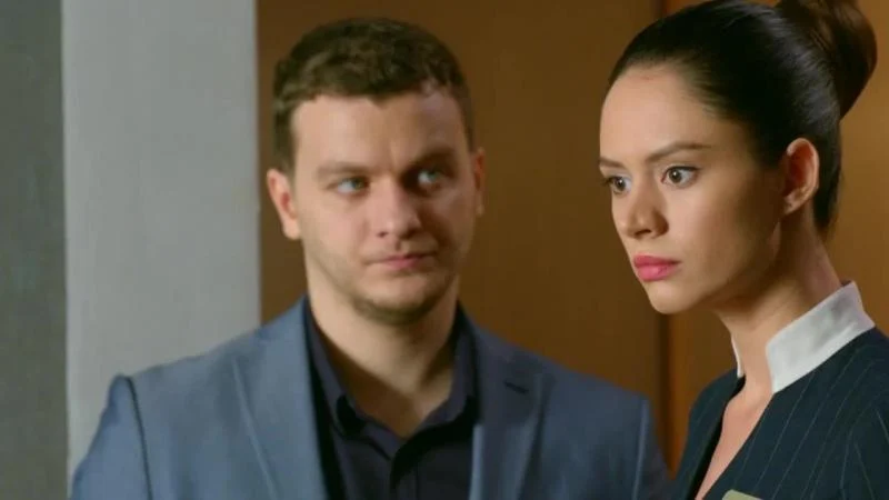 Кадры из сериала Отель Элеон (2016)